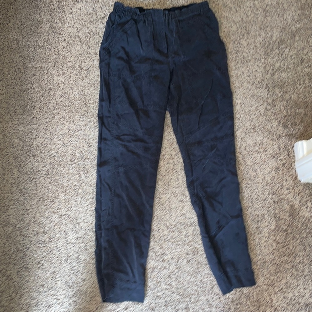 Super cute and comfy BCBGMAXAZRIA pants!